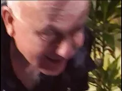 hookup યુવાન porn નાઇટ પછી વધુ વાહિયાત